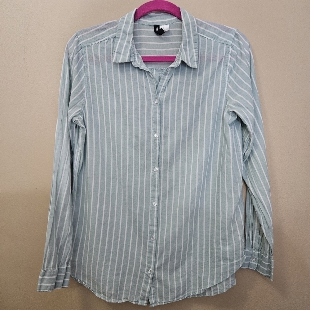 Divided Striped Button Down Shirt Women's Size 6 100% Cotton